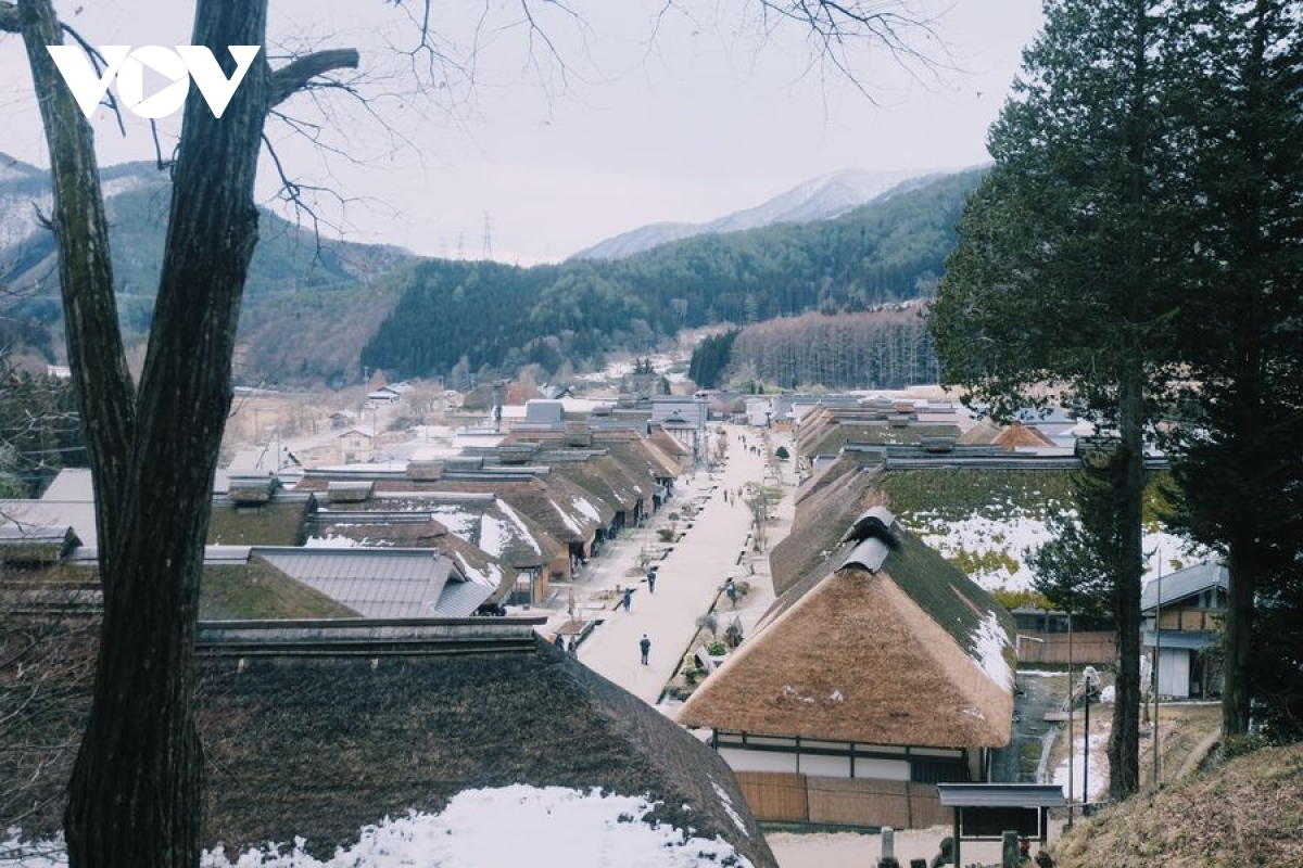 Vẻ đẹp của làng Ouchi-juku khi mùa đông chạm ngõ - 1