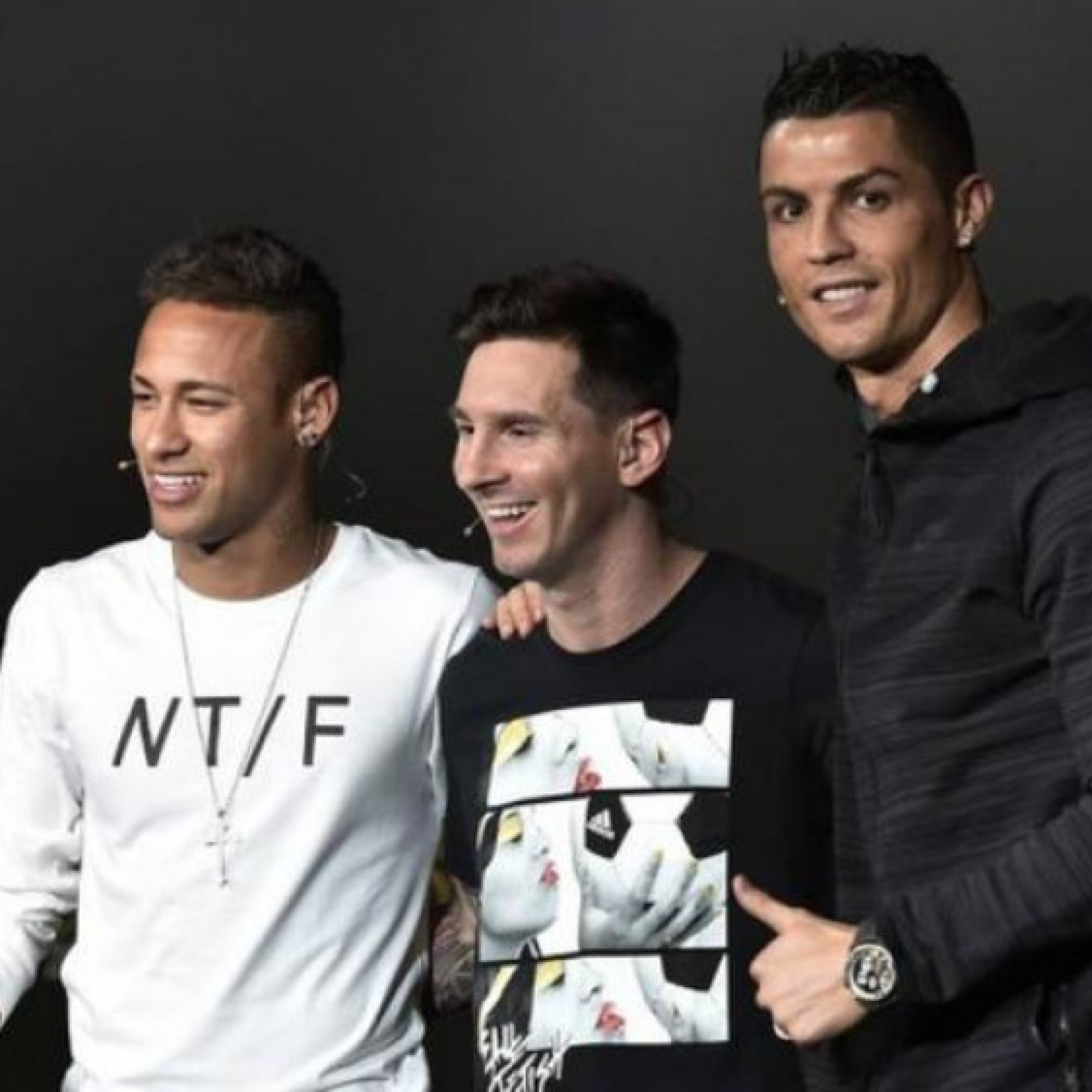  - “Vua hái tiền” mạng xã hội: Ronaldo và MU xếp số 1, Messi thua cả Neymar