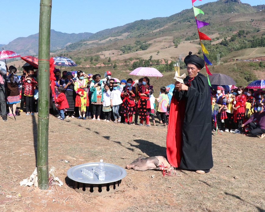 Điện Biên: Phục dựng lễ hội Gầu Tào của cộng đồng dân tộc Mông - 14