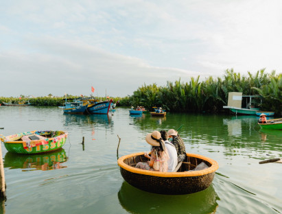 Chuyện hay - Ngồi thuyền thúng chu du rừng dừa Hội An, xem ngư dân 'cưỡi nước, múa thuyền'