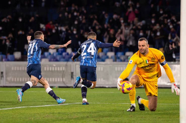 Kết quả bóng đá Napoli - Inter Milan: Penalty mở điểm sớm, rơi chiến thắng đầu hiệp 2 (Vòng 25 Serie A) - 1