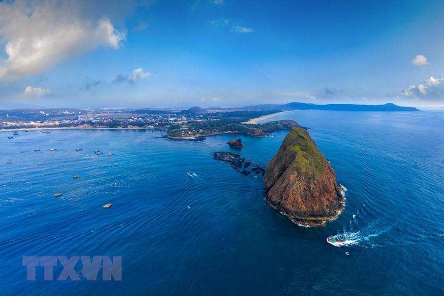 Những hình ảnh đẹp khó cưỡng dọc bờ biển Phú Yên - 3
