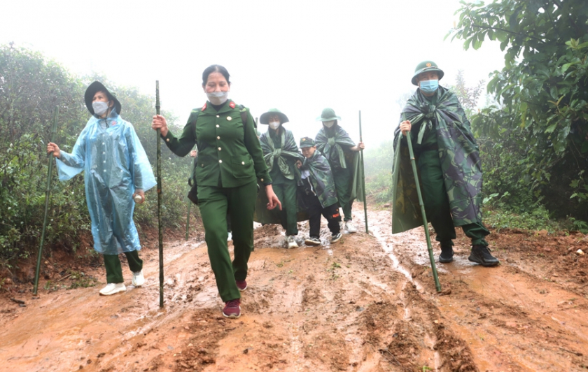 Hà Giang ra mắt tour "Hành quân theo bước chân anh" - 1