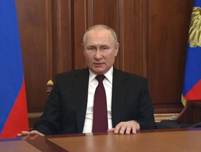 Chuyển động - Ông Putin phê chuẩn chiến dịch quân sự đặc biệt ở Ukraine