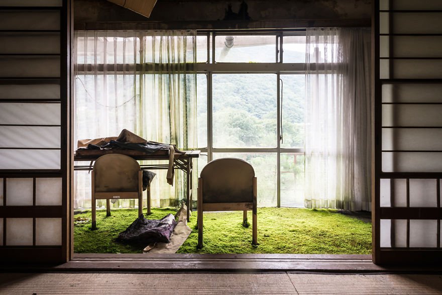 Khách sạn tình yêu, trường học bỏ hoang ở Nhật - 7