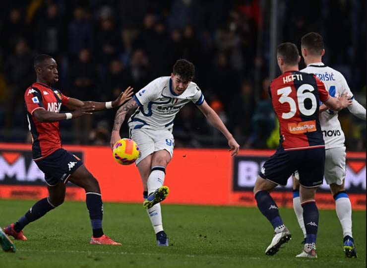 Kết quả bóng đá Genoa - Inter Milan: Siêu sao bất lực, nhà vua sa lầy (vòng 27 Serie A) - 1