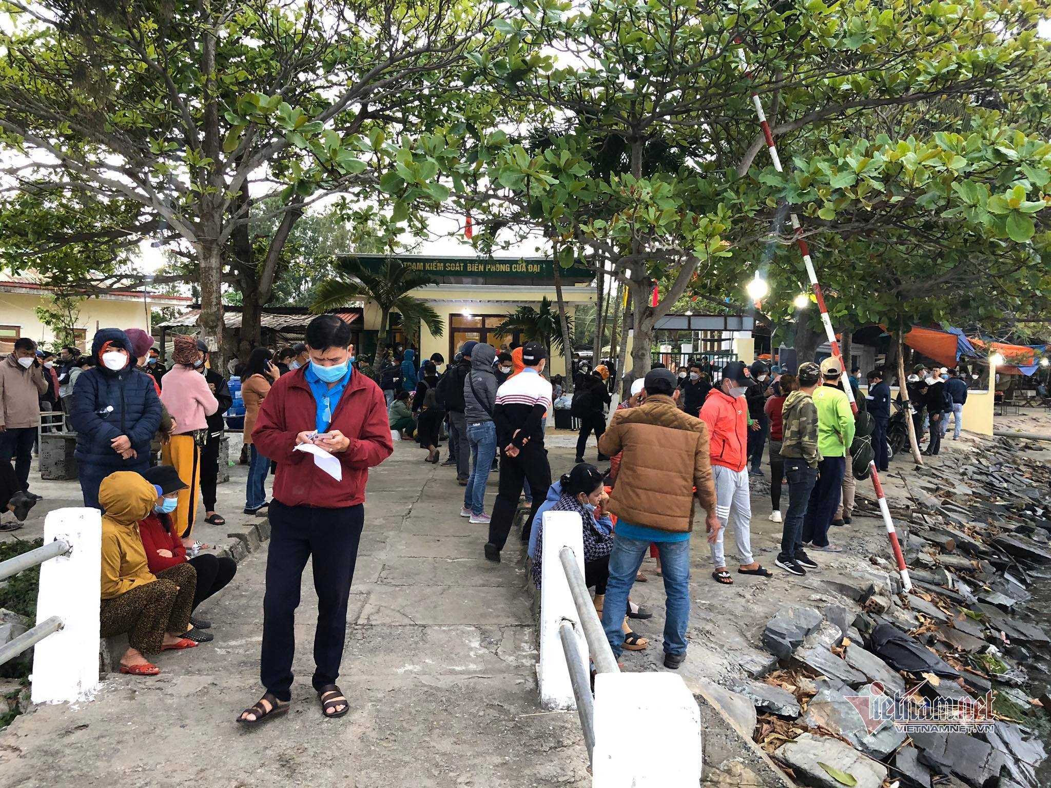 Chìm ca nô chở 39 người ở Quảng Nam, 13 người tử vong - 9