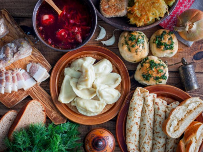 Ăn gì - 12 món ăn truyền thống phải thử khi ghé thăm Ukraine