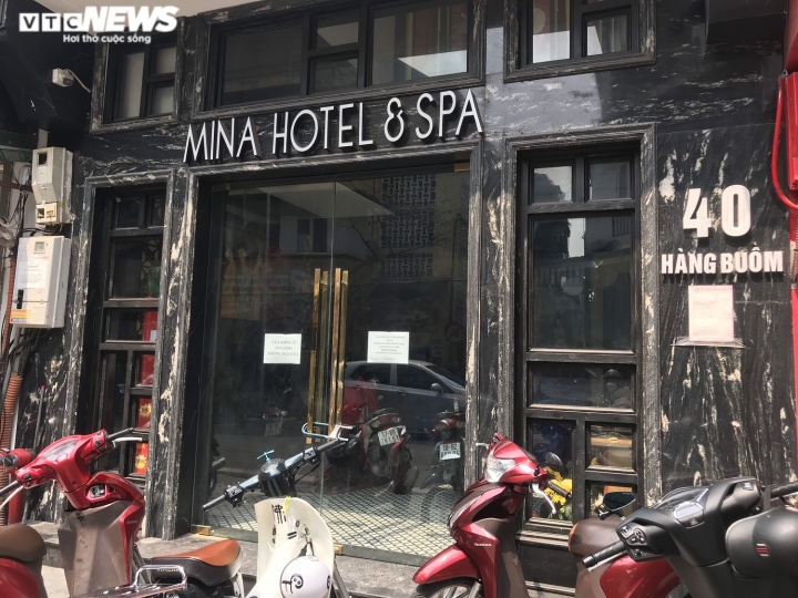 Ảnh: Khách sạn phố cổ Hà Nội đóng cửa im lìm trước ngày đón khách quốc tế - 4