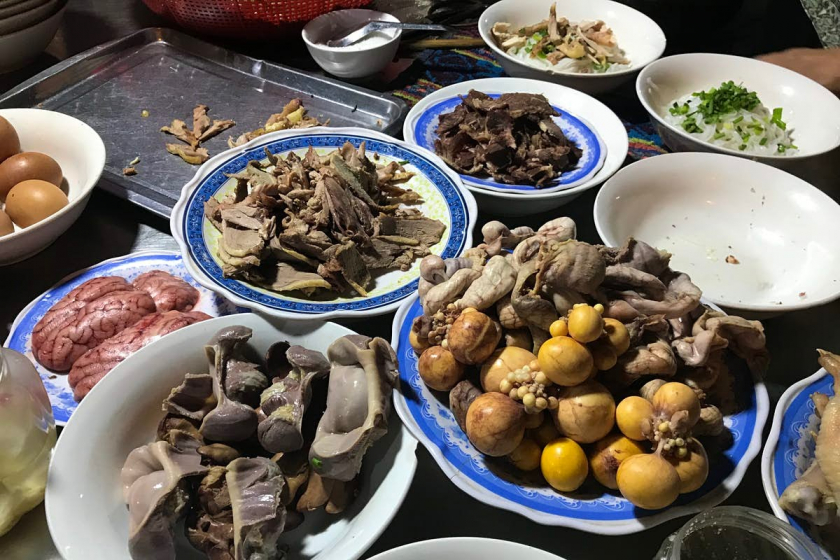 7 món ăn Việt lạ lùng nhất trong mắt khách quốc tế - 4