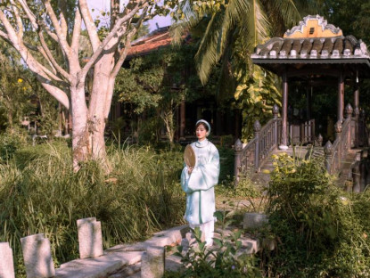 Giải trí - Cuối tuần, tìm hiểu lịch sử tà áo dài Việt ở những bảo tàng đẹp như tranh
