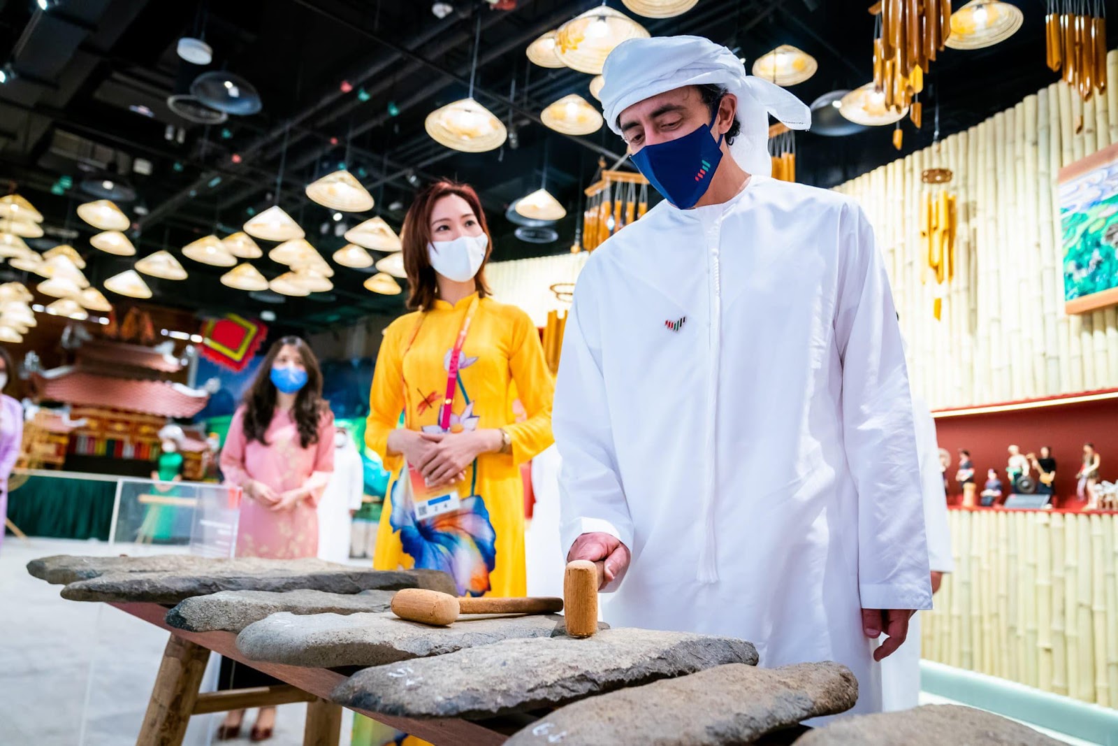 Quốc vương Dubai ấn tượng trước không gian triển lãm của Việt Nam tại Expo 2020 - 4