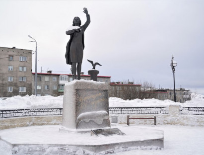 Du khảo - Cận cảnh Murmansk - hải cảng không đóng băng trên vành đai Bắc cực