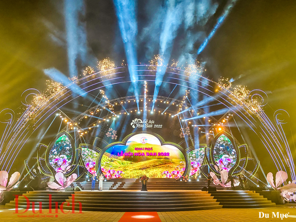 Điện Biên lung linh sắc màu trong Lễ hội hoa Ban 2022 - 1