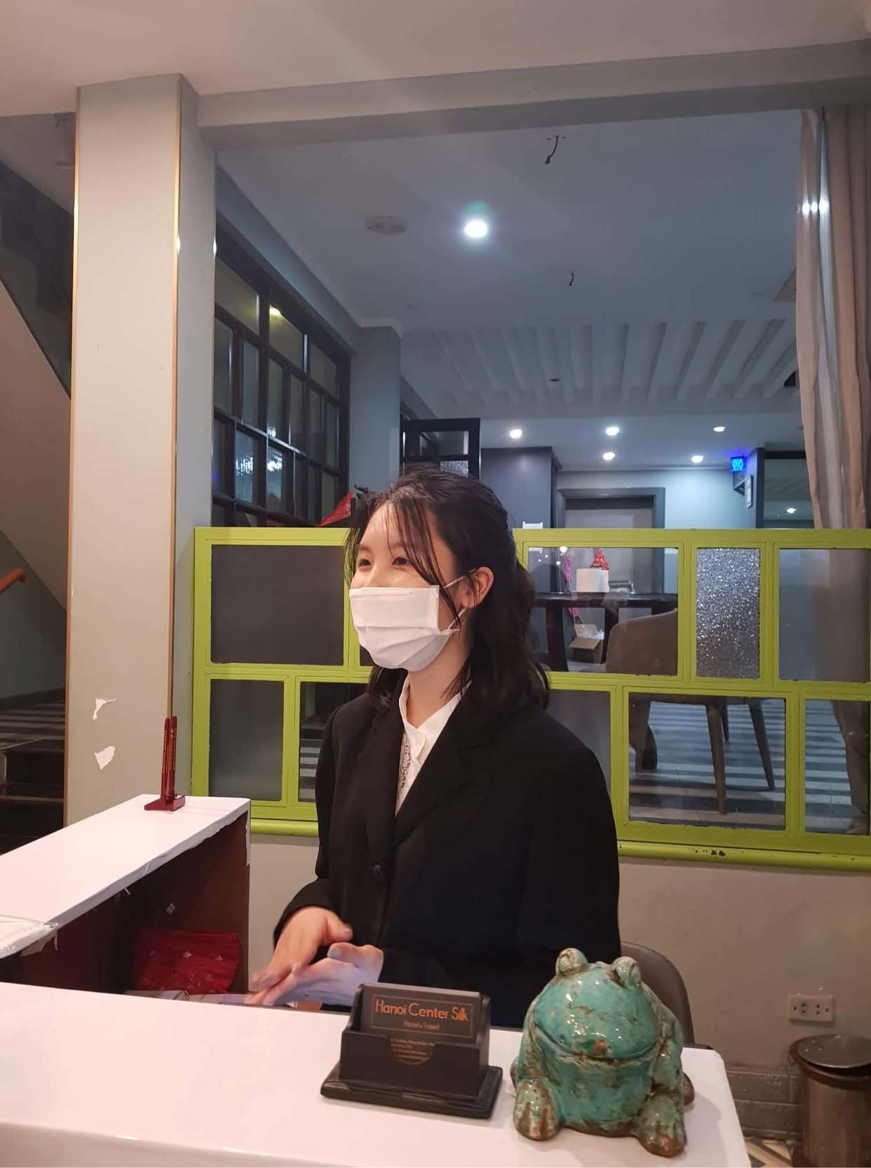 Sau ngày mở cửa du lịch: Phố cổ Hà Nội vắng hoe, nhiều khách sạn đóng cửa im ỉm - 4