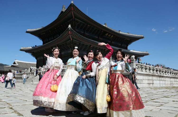 Người Hàn Quốc đua nhau đặt tour nước ngoài sau quy định miễn cách ly - 1