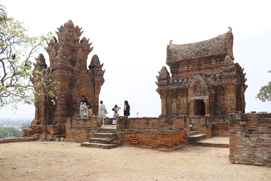 Ninh Thuận phát triển du lịch gắn với phát huy các giá trị văn hóa - 1