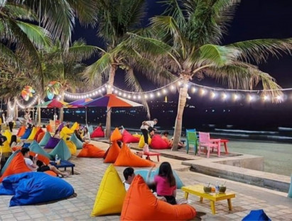 Chuyển động - Đà Nẵng thắp sáng bãi biển vào ban đêm phục vụ khách du lịch