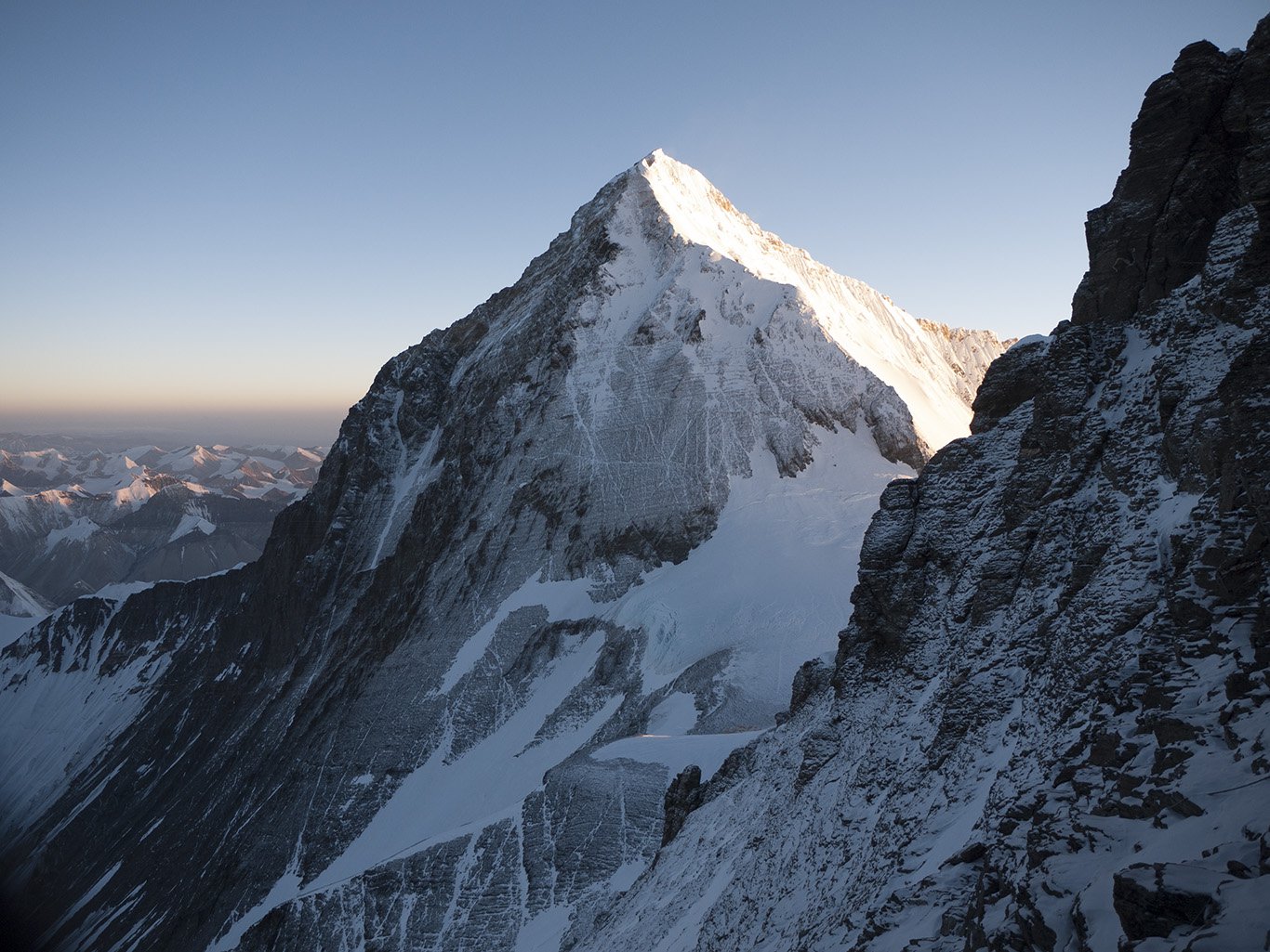 7 ngọn núi cao nhất thế giới - 7