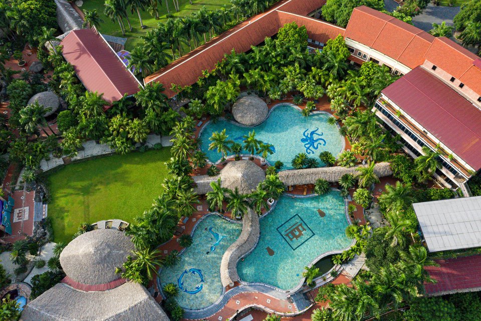 4 resort có bể bơi nước nóng quanh Hà Nội - 4