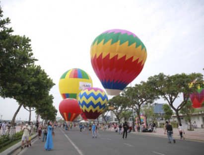 Lễ hội - Đà Nẵng rực rỡ sắc màu ngày hội khinh khí cầu