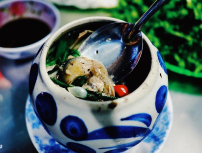 Ăn gì - Xuýt xoa với dê Chóp Chài, thố mắt cá “đèn pha” đặc sản Phú Yên