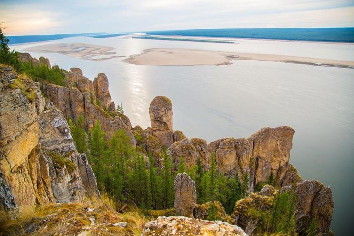 Sững sờ trước kỳ quan cột đá thiên nhiên nổi tiếng của Nga - 7