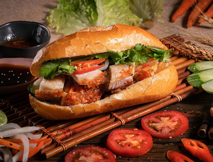 Bánh mì heo quay, thanh long Phan Thiết, nước mắm Phú Quốc... đưa Việt Nam vào top 20 nền ẩm thực hấp dẫn nhất thế giới