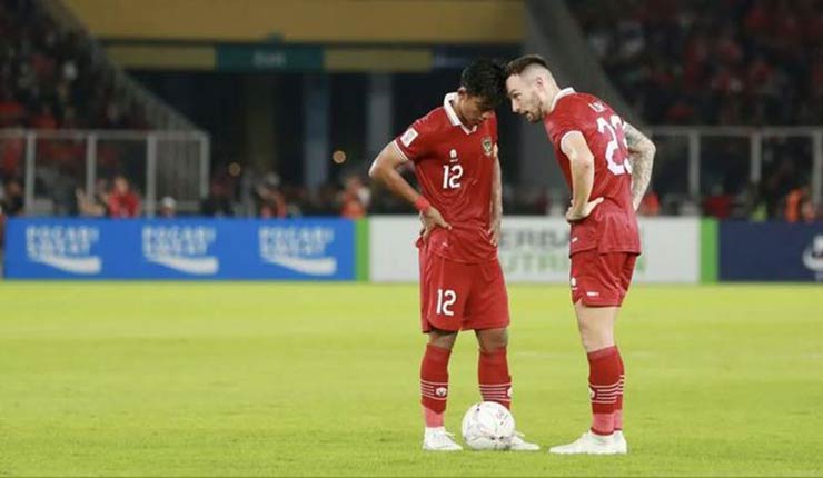 Indonesia trước trận gặp Việt Nam: Chuyền & sút kém nhất 4 đội đá bán kết, chơi bạo lực nhất - 1