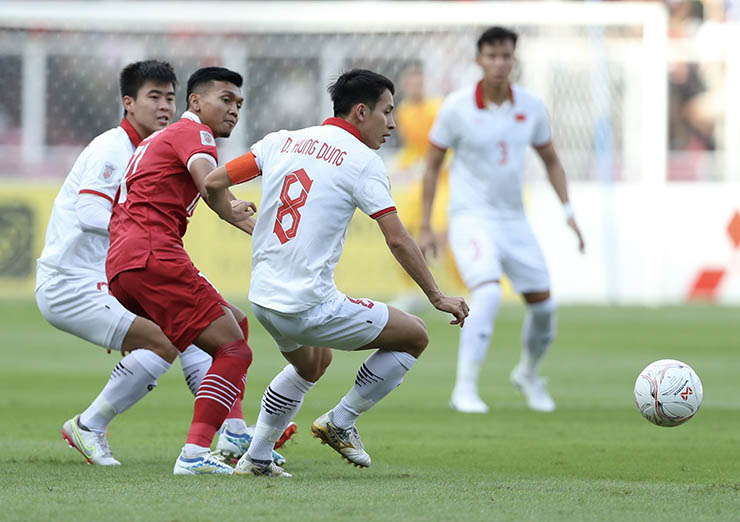 Kết quả bóng đá ĐT Indonesia - ĐT Việt Nam: Nghẹt thở tới phút cuối, tranh cãi trọng tài (AFF Cup) - 1