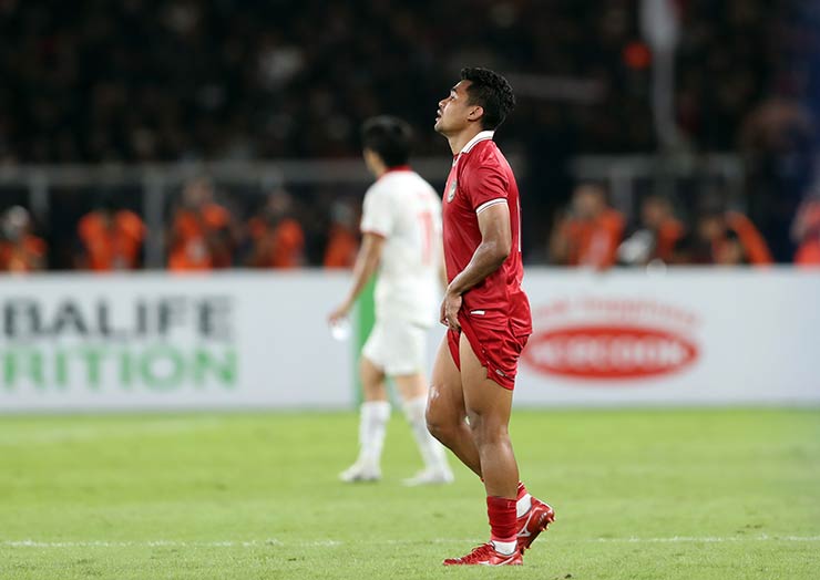 Cầu thủ Indonesia thẫn thờ vì bị ĐT Việt Nam cầm hoà ở &#34;chảo lửa&#34; Bung Karno - 3