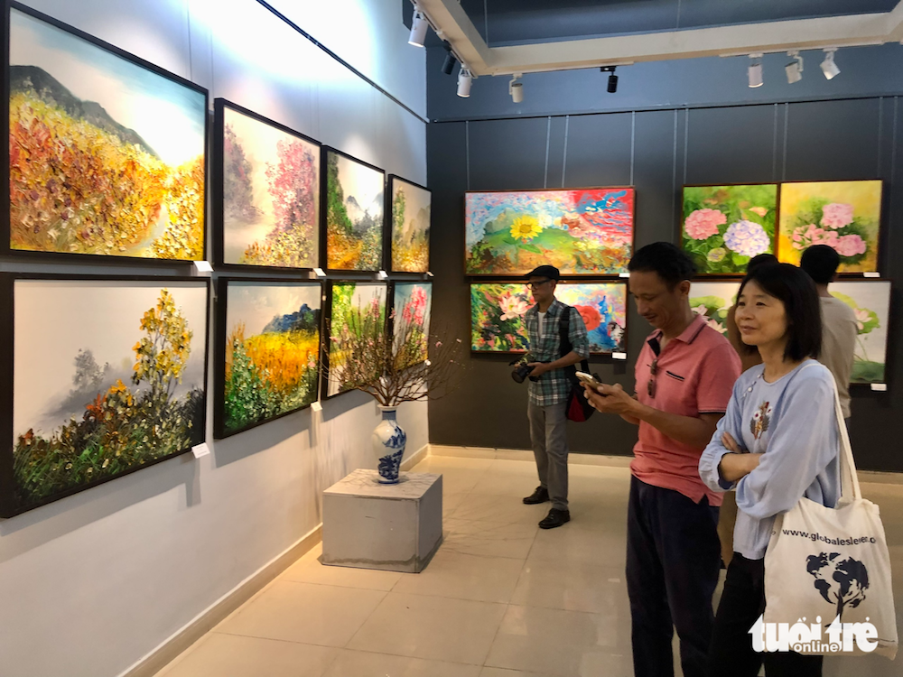 Hơn 20 họa sĩ và 160 bức tranh về mùa xuân - 1