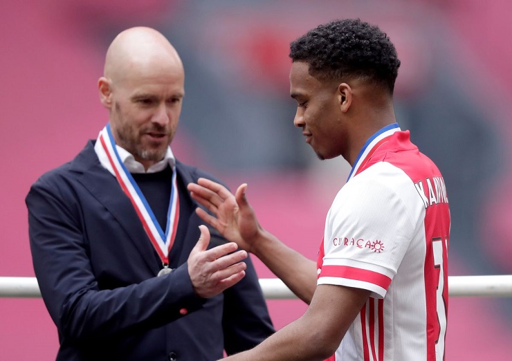 Tin mới nhất bóng đá tối 15/1: HLV Ten Hag lôi kéo 3 SAO Ajax về MU - 1