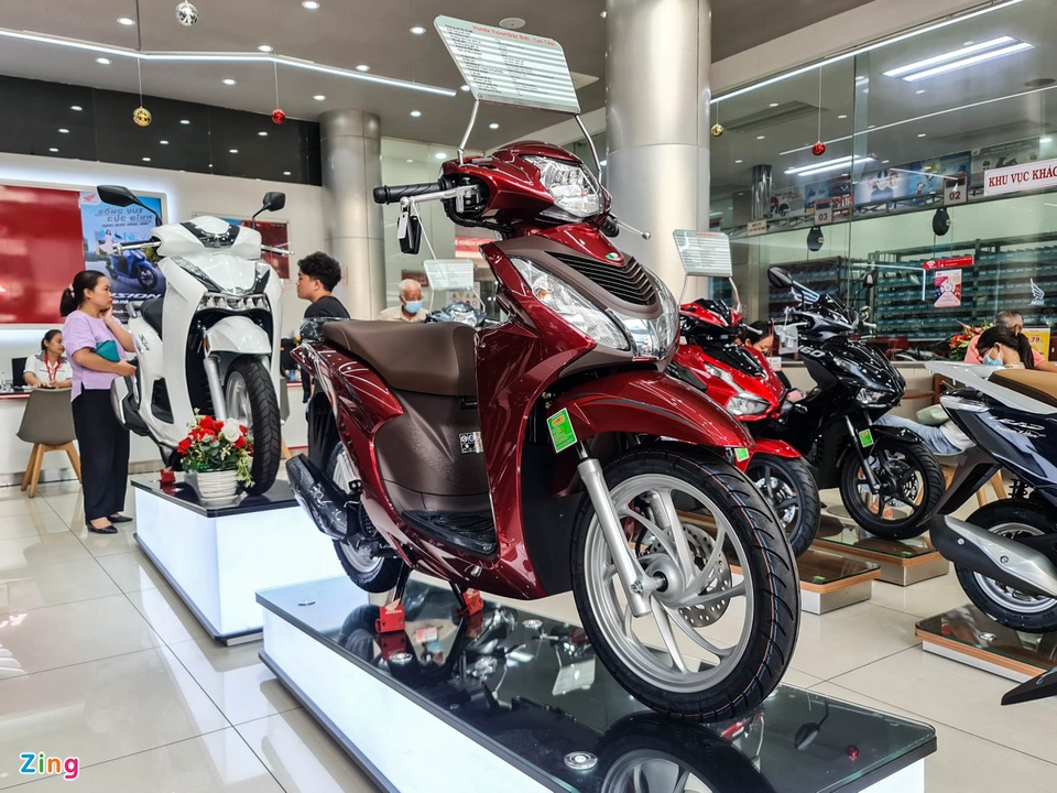 Người Việt mua hơn 8.200 xe máy mỗi ngày - 2