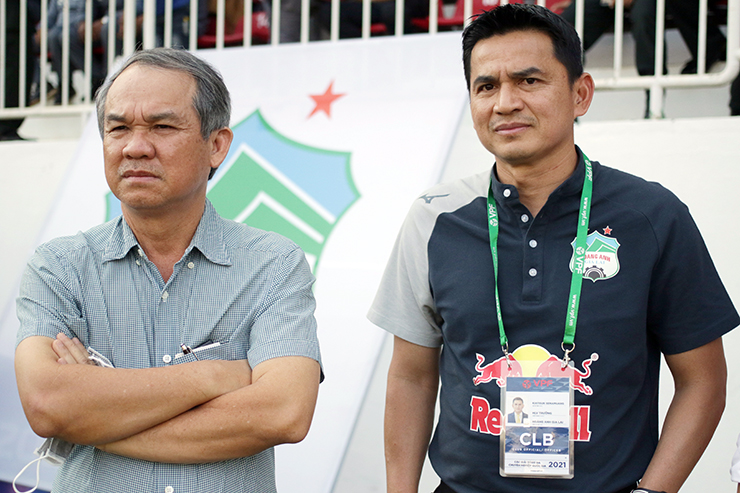 NÓNG: HAGL nhà bầu Đức tuyên bố có nhiều khả năng bỏ V-League 2023 - 1