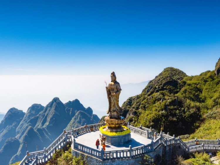 4 điểm du lịch tâm linh hút khách đầu năm ở Lào Cai