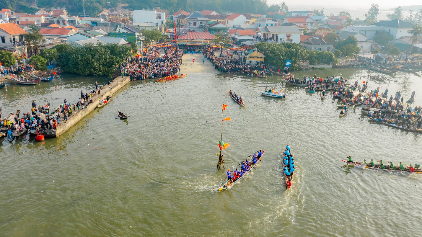 Giải đua ghe truyền thống trên phá Tam Giang - 13