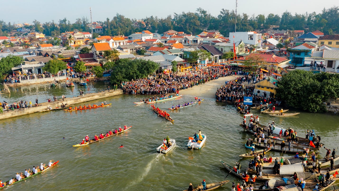 Giải đua ghe truyền thống trên phá Tam Giang - 9