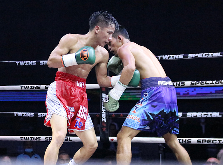 Võ sỹ vô địch WBA châu Á Lê Hữu Toàn tạo cột mốc lịch sử cho Boxing VN - 3