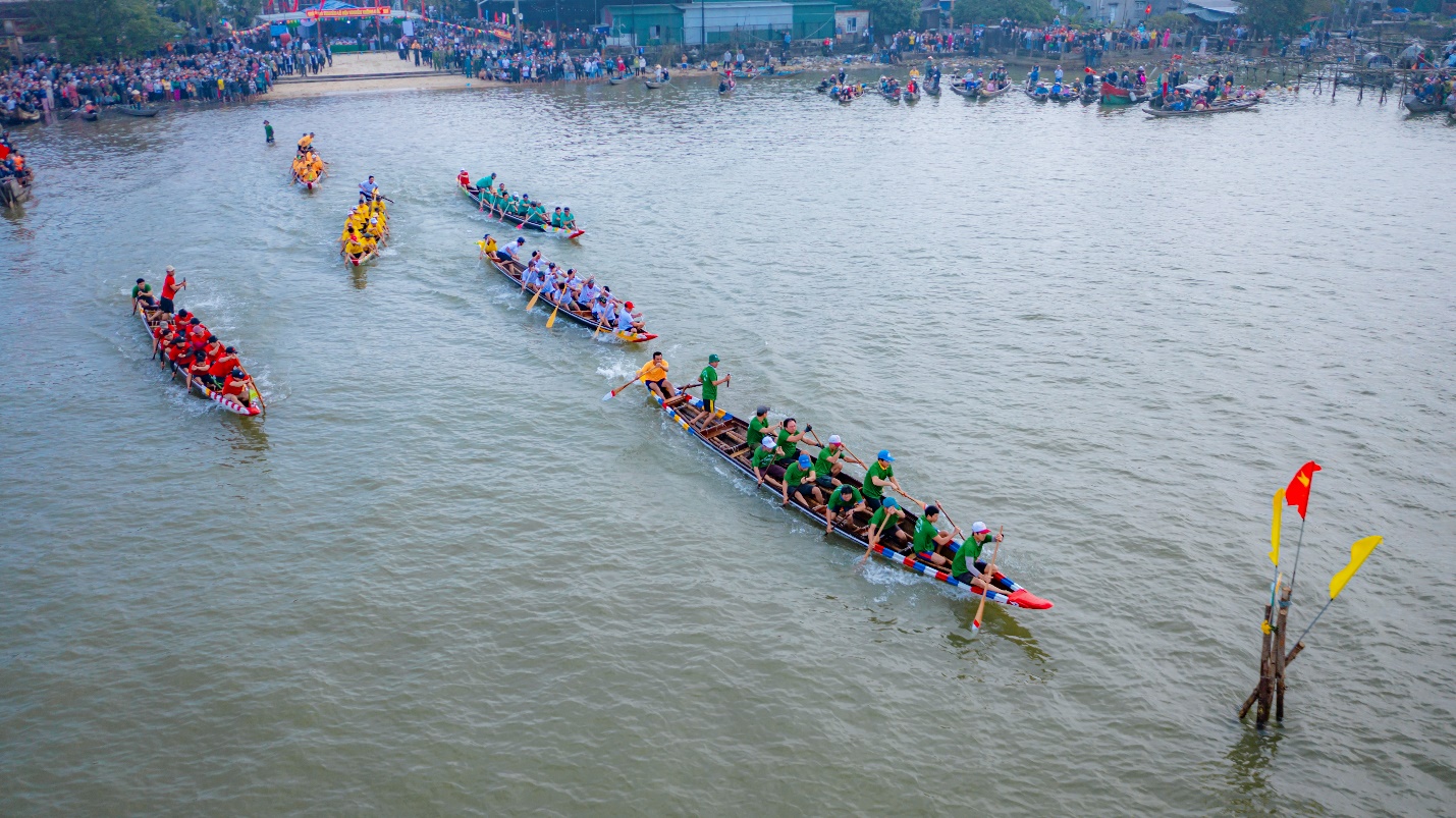 Về Thuận An xem đua ghe truyền thống - 5