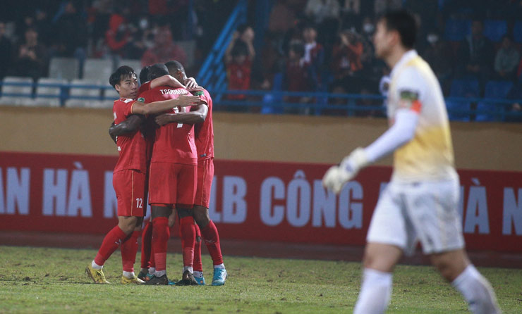 Dự đoán vòng 2 V-League: &#34;Dải ngân hà&#34; Hà Nội - CAHN đại chiến, HAGL mơ 3 điểm - 1