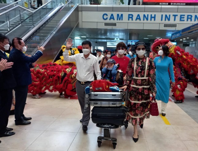 Trung Quốc không mở tour tới Việt Nam: Hàng không, du lịch 'vỡ' kịch bản? - 1