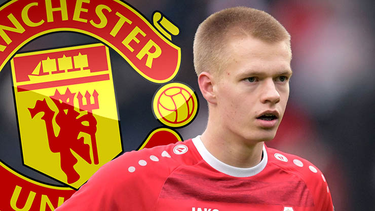 MU tranh thần đồng người Bỉ với Newcastle, Ten Hag dễ cho McTominay &#34;bay màu&#34; - 1