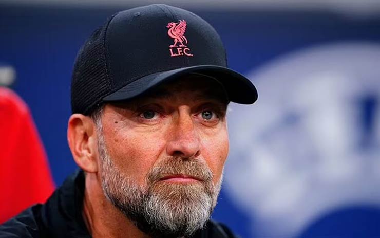 Liverpool bị đồn &#34;có biến”: 2 trợ lý bị tố nổi loạn, Klopp phản bác - 1