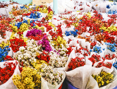 Lễ hội - Chợ hoa lớn nhất TP.HCM thức xuyên đêm kết bông phục vụ Lễ tình nhân