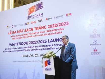 Chuyển động - EuroCham: Việt Nam nên miễn visa cho khách giàu châu Âu ở lâu