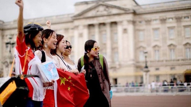 Du lịch Việt ngóng khách Trung Quốc: 'Miếng bánh' tỷ USD khó thay thế? - 1