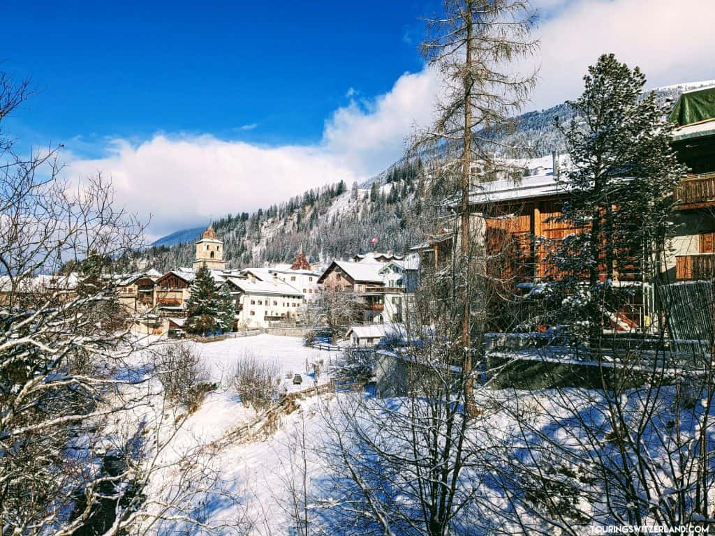 Một ngôi làng ở Thụy Sĩ cấm du khách chụp ảnh vì quá đẹp - 2