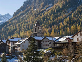 Sự kiện đặc sắc - Một ngôi làng ở Thụy Sĩ cấm du khách chụp ảnh vì quá đẹp