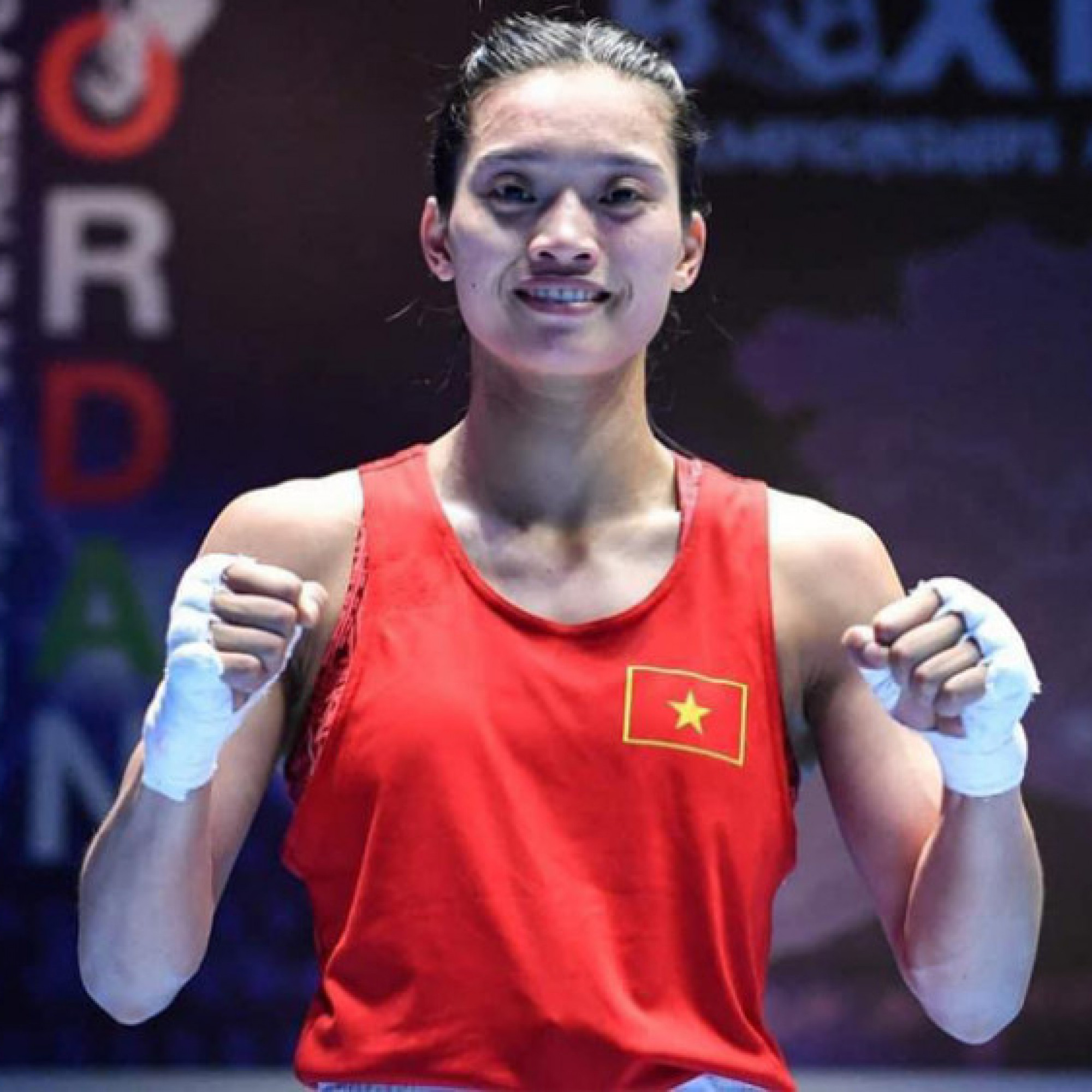 Thể thao - Võ sỹ Nguyễn Thị Tâm thắng áp đảo cựu vô địch boxing thế giới
